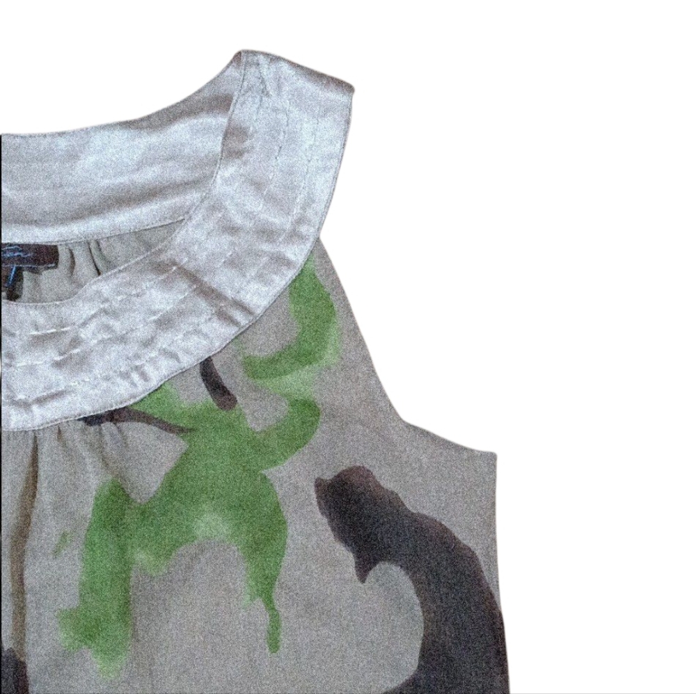 Jessica Women's Green And Tan Patterned Top - Picture 5 of 7